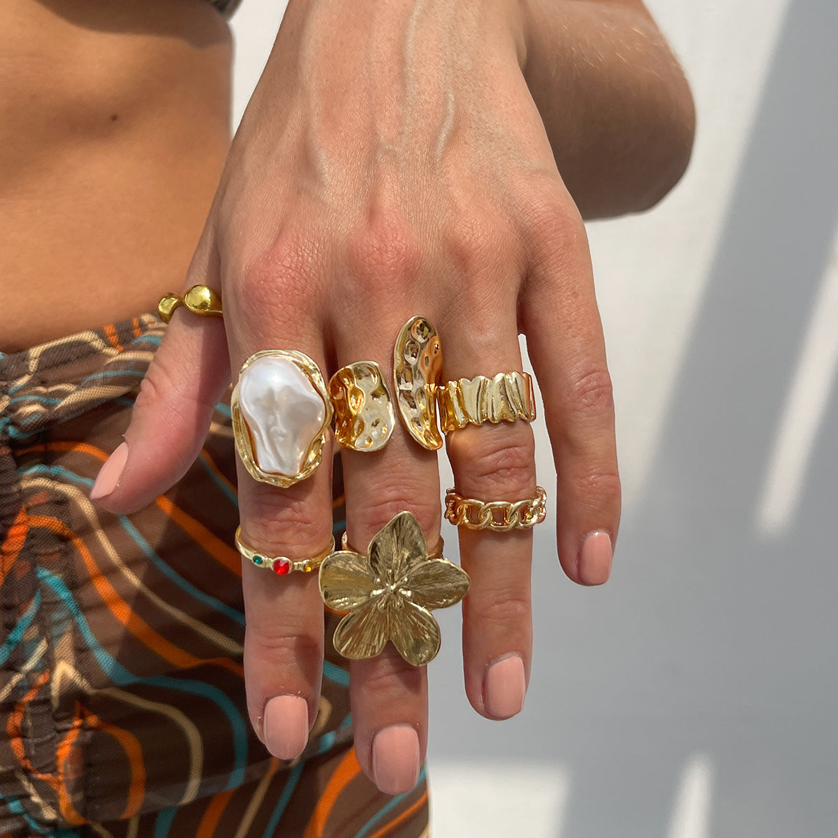 7-Piece Molten Gold Tone Ring Set - Baroque Faux Pearl, Flower, Chain Link &amp; Abstract Shield Bands - Ultimate Adjustable Boho Stackable Jewellery