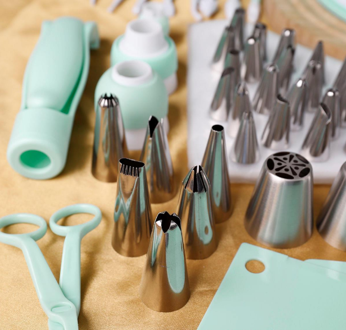 207 Pieces Cake Decorating Kit with Nordic Green Revolving Turntable Icing Tips and Spatulas Complete Baking Tool Set