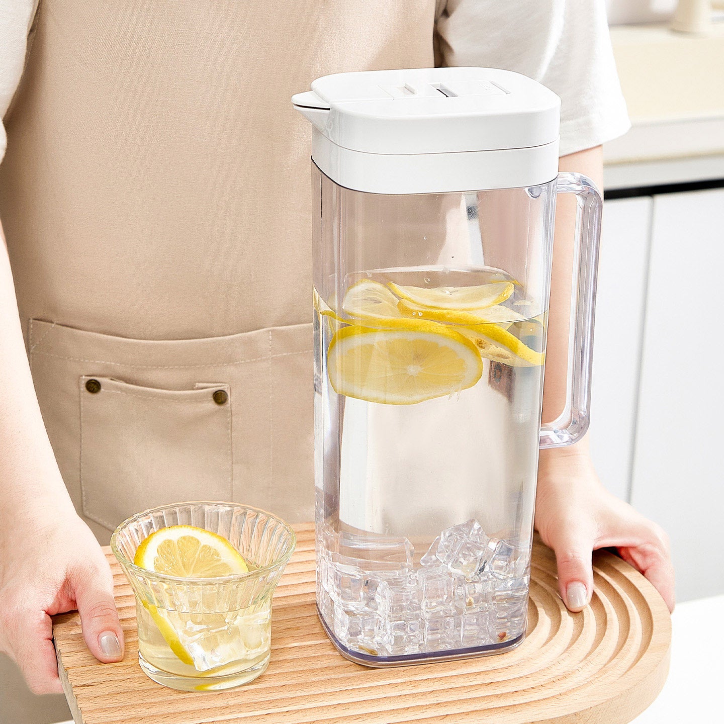 White 2000ML Leak-Proof Flip-Top Cool Water Pitcher for Refrige Door - Cold/Heat-Resistant Stylish Iced Tea Fruit Infuser Kettle