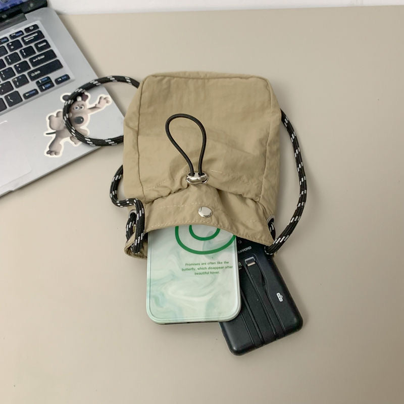 Green Durable Nylon Small Square Phone Bag - Quick-Access Magnetic Closure, Versatile All-Match Shoulder Pouch