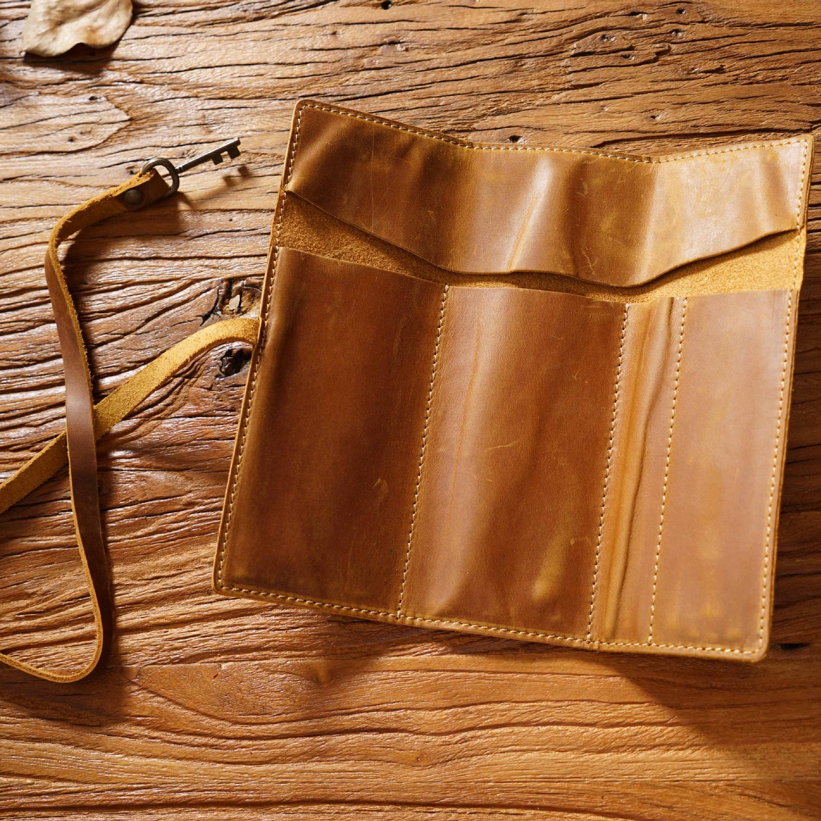 Brown Genuine Crazy Horse Leather Pencil Roll Case Vintage Pen Wrap Stationery Organiser Pouch with Strap & Charm 4 Slots for Artists