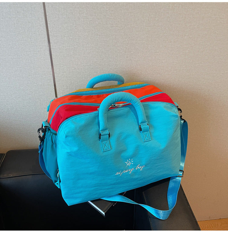 Blue Color-Block Travel Bag - Large Capacity Women's Handbag for Leisure, Gym, and Weekend Trips - Versatile Shoulder &amp; Crossbody Bag