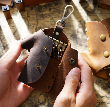 Wine Red Genuine Crazy Horse Leather Key Case Creative Jacket Shape Holder Vintage Cowhide Pouch for Car Fob & House Keys Brown