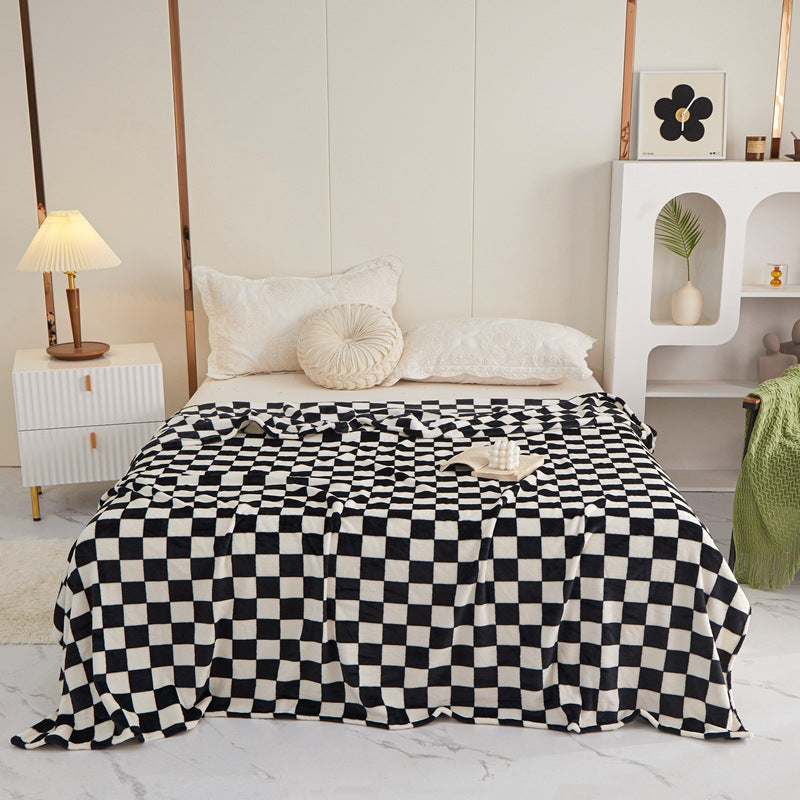 Black and white check Double-Sided Plaid Fleece Blanket – 100×150cm Machine Washable, No-Shedding Flannel Throw for Office, Air Conditioning & Nap Use