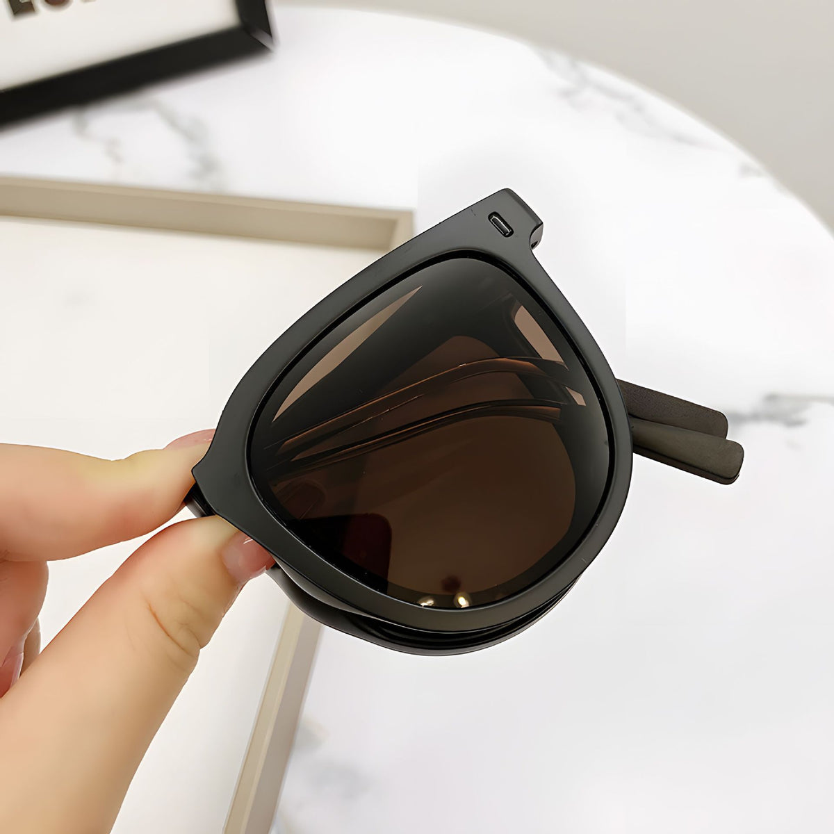 Autumn Tea Foldable UV400 Sunglasses for Men and Women – Lightweight Driving &amp; Outdoor Sun Glasses with Hard Case, 18.4g TR+Metal Frame, Compact 32mm Folded Size