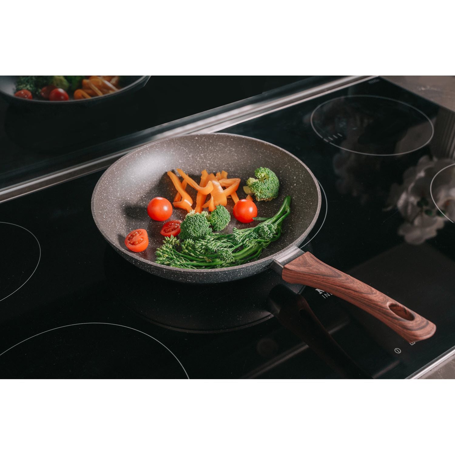 28cm PFOA Free Non-Stick Saute Pan with Lid