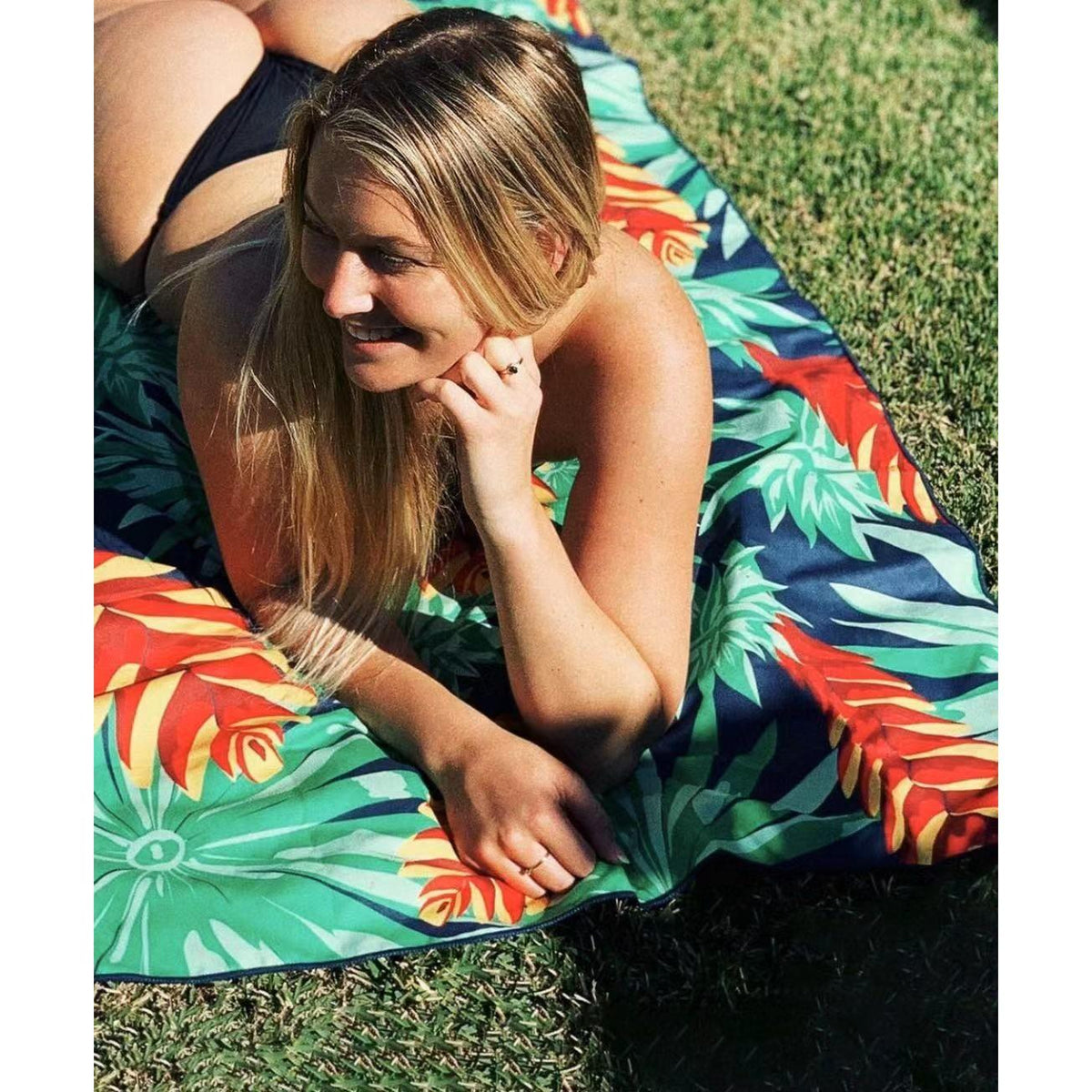 Lazy Dayz Quick Drying Sand Free Beach Towel - Makena