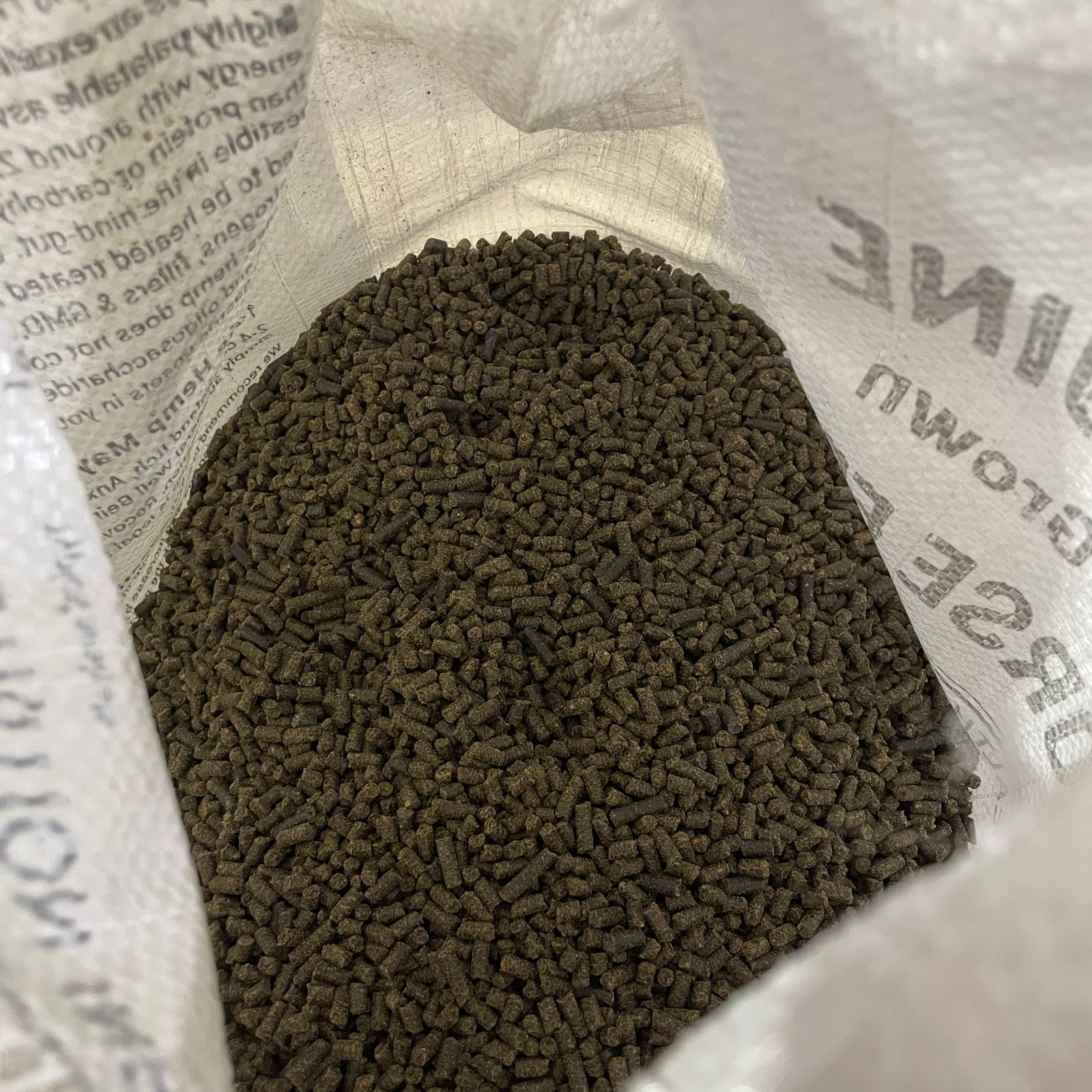 Vital Equine | Hemp Horse Feed Equine Fibre & Protein Pellets - 4kg