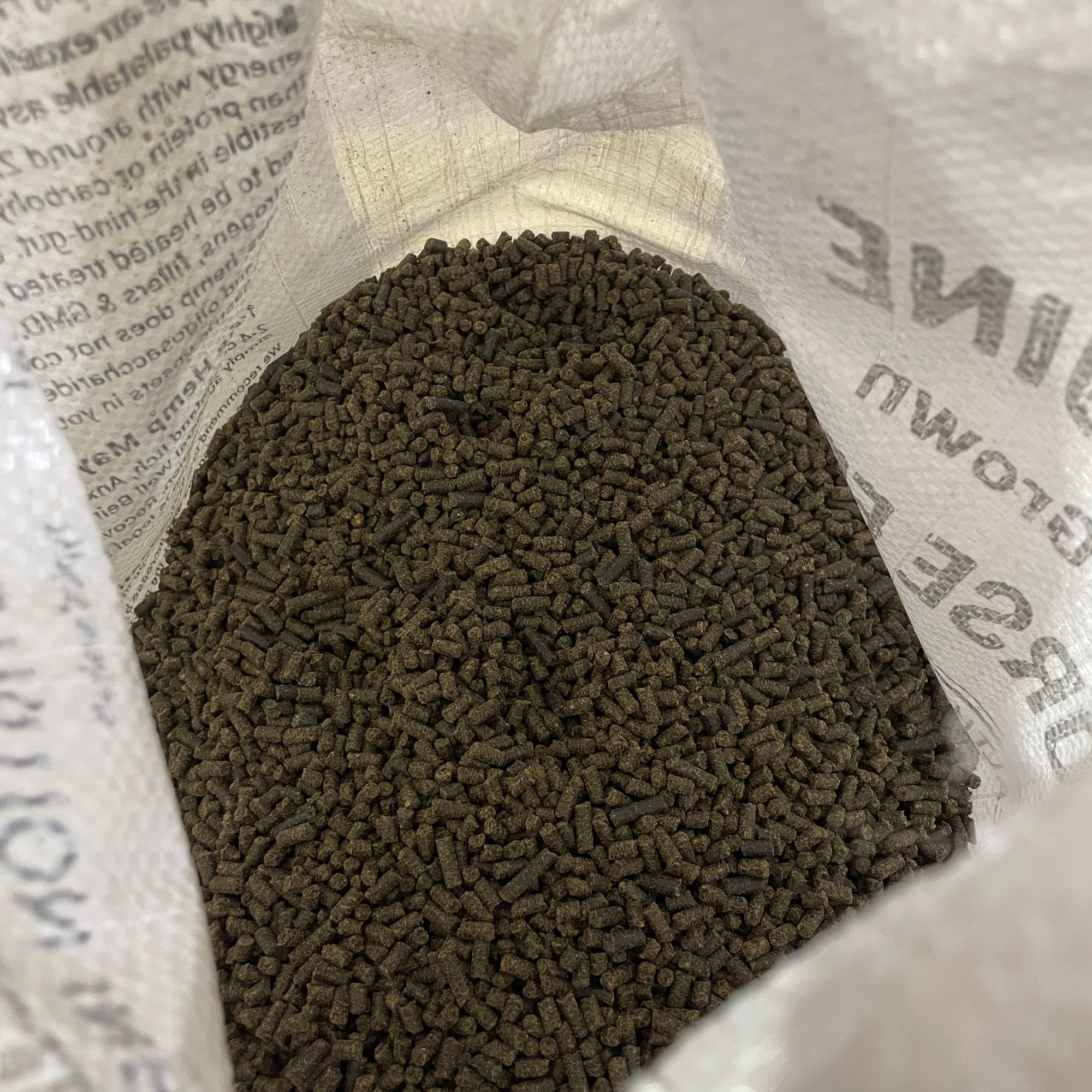 Vital Equine | Hemp Horse Feed Equine Fibre & Protein Pellets - 4kg