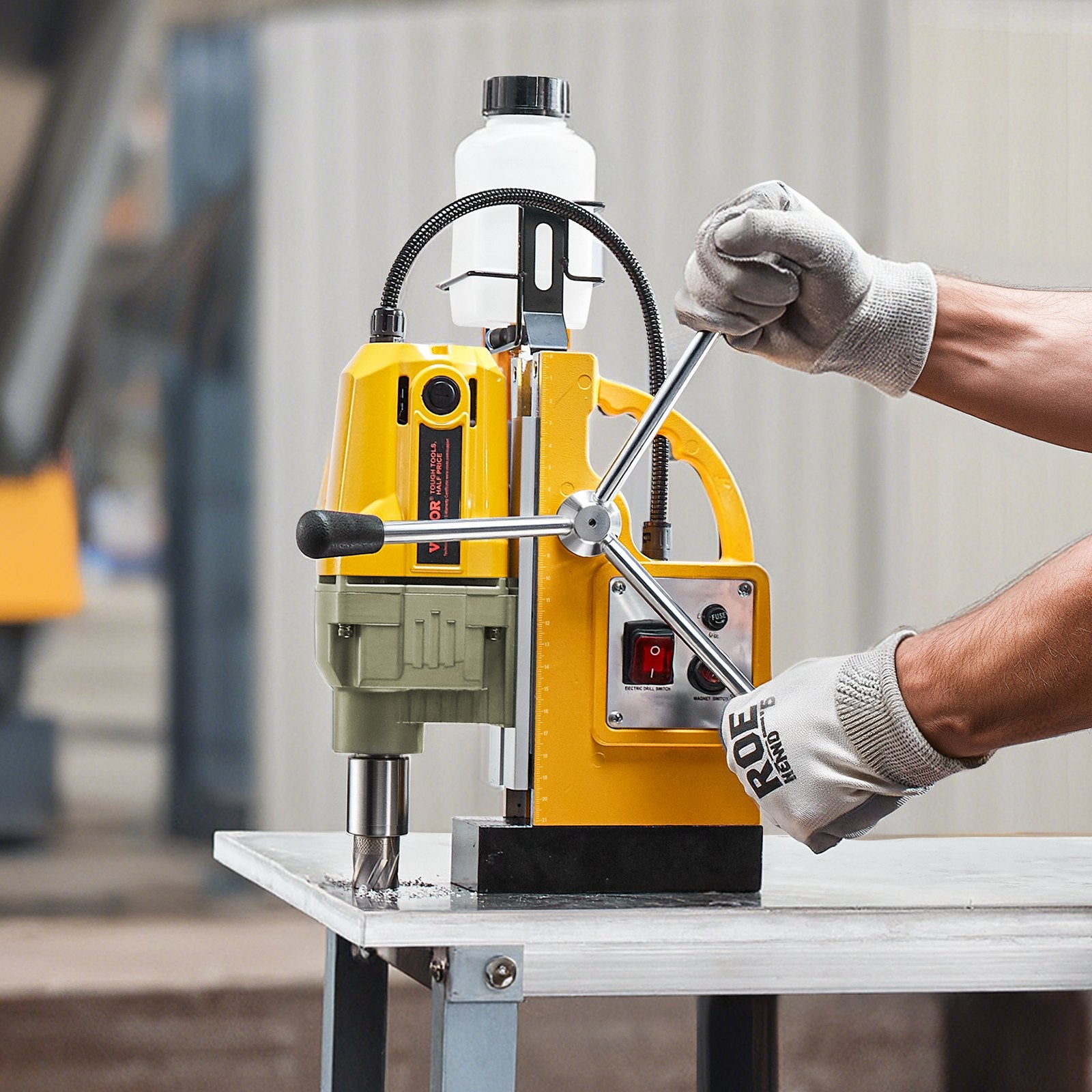 VEVOR Magnetic Drill, 1400W Motor 1.6 in Boring Diameter, 2810 lbf Portable Electric Mag Drill Press, with 11 Coring Bits, 800 RPM Speed, Drilling Machine for Metal Surface, Home Improvement Industry