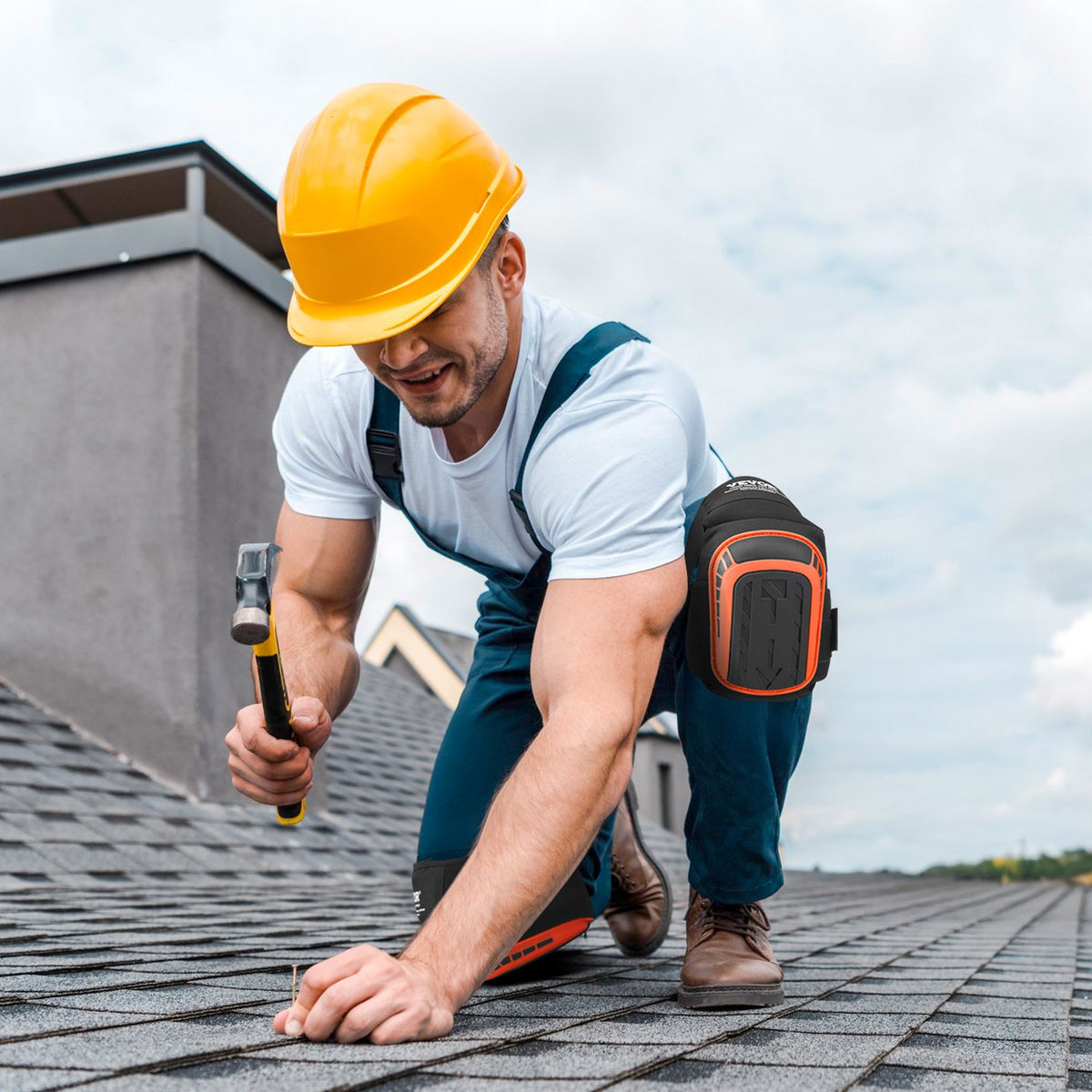 VEVOR Knee Pads for Work, Extended Heavy Duty Construction Knee Pads with 2 Extension Straps, Anti-slip Foam Gel Knee Pads, Men & Women, for Gardening Flooring Roofing and Cleaning, Black and Orange