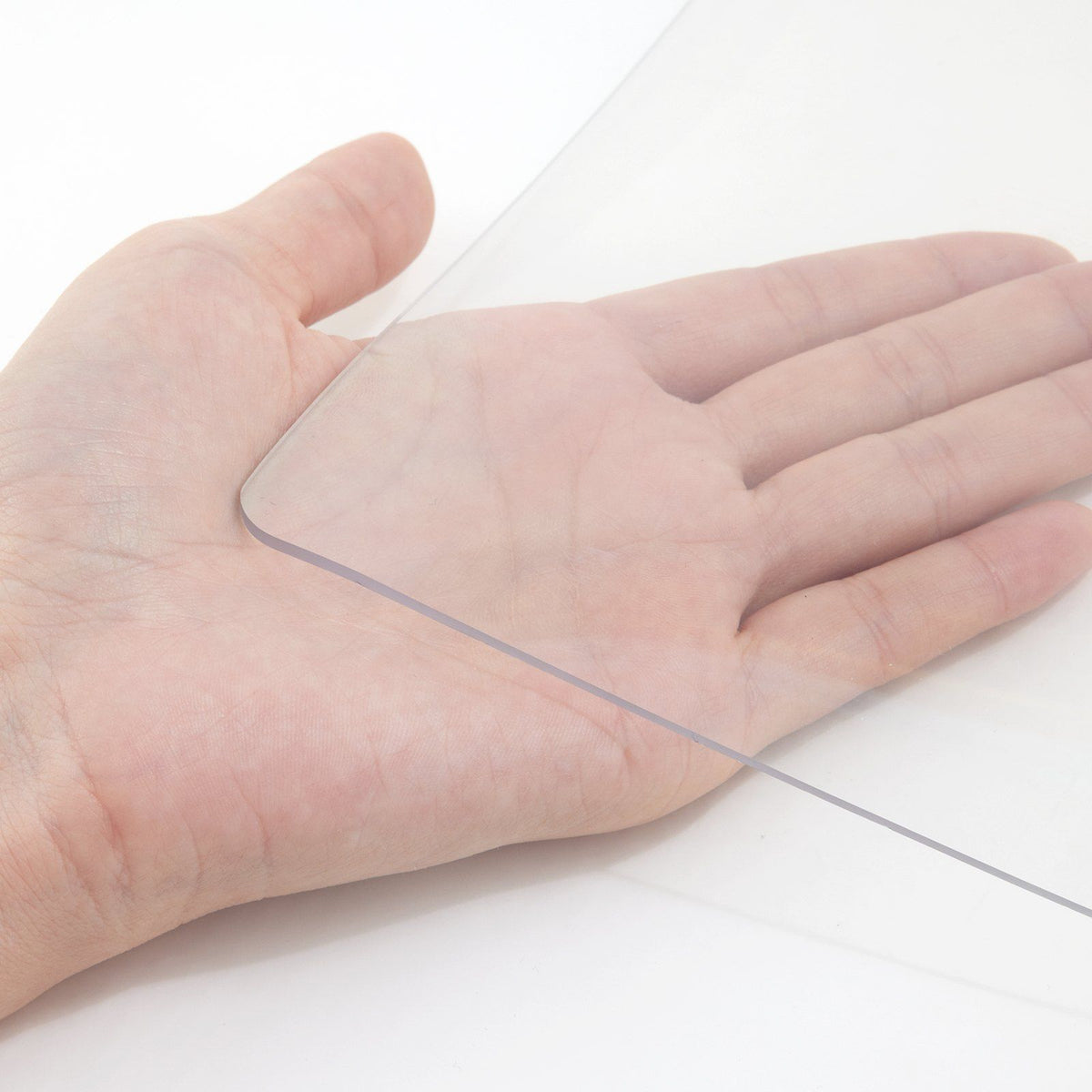 Plastic Table Cover 101.6 x 182.8 cm, 1.5 mm Thick Clear Table Protector, Rectangle Clear Desk Mat, Waterproof & Easy Cleaning for Office Dresser Night Stand