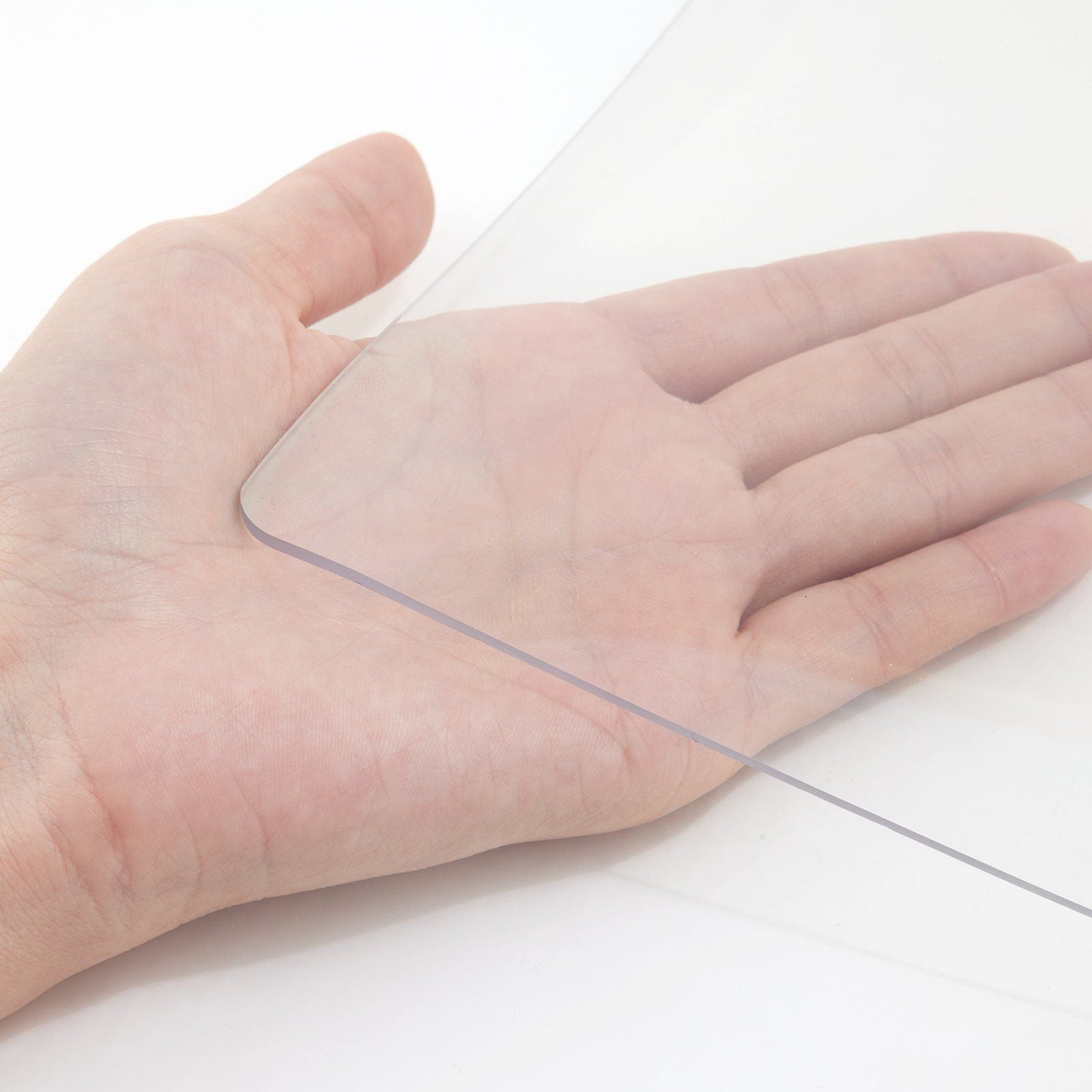 Plastic Table Cover 101.6 x 182.8 cm, 1.5 mm Thick Clear Table Protector, Rectangle Clear Desk Mat, Waterproof & Easy Cleaning for Office Dresser Night Stand