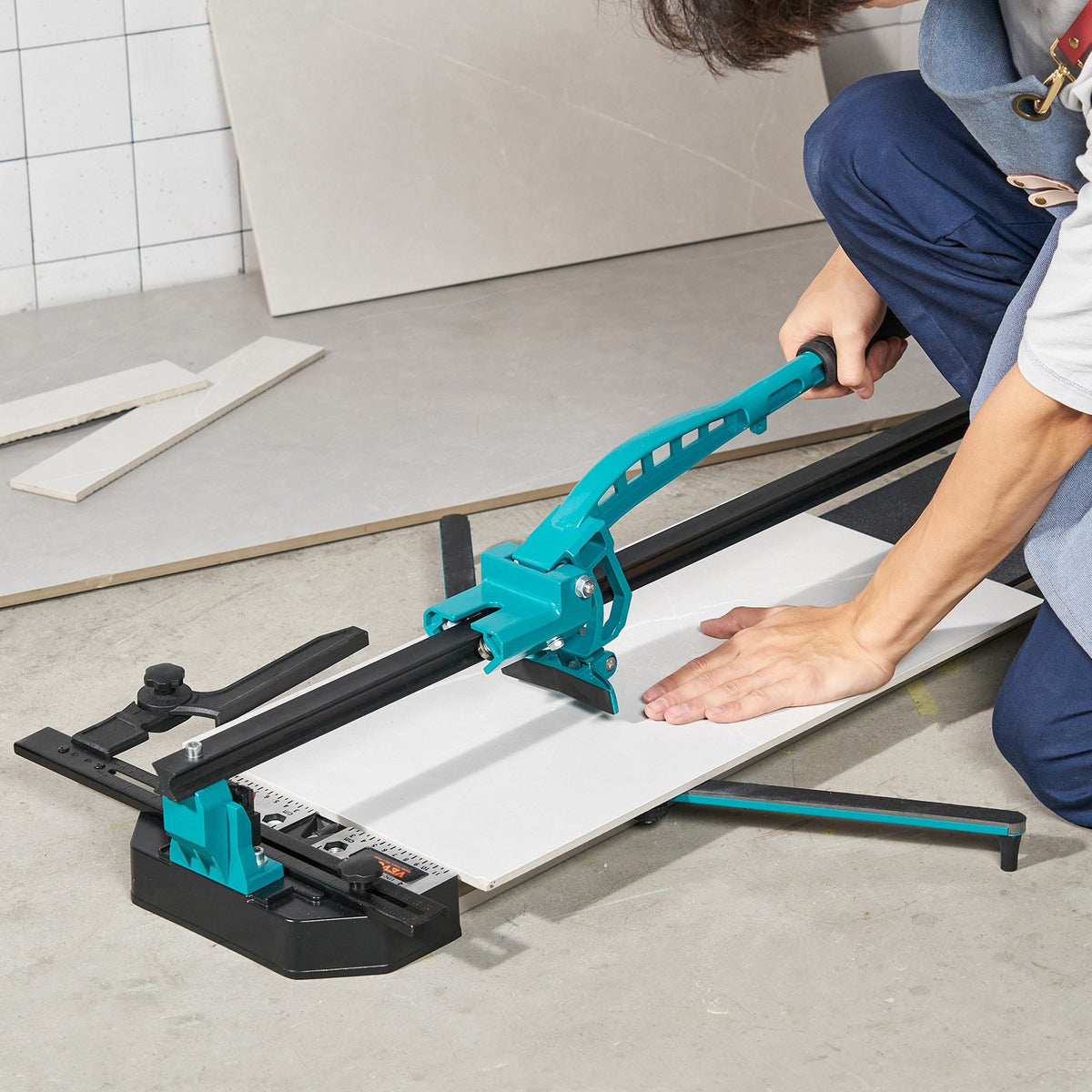 VEVOR Manual Tile Cutter, 1000mm, Porcelain Ceramic Tile Cutter with Tungsten Carbide Cutting Wheel, Infrared Positioning, Anti-Skid Feet, Durable Rails for professional installers or beginners