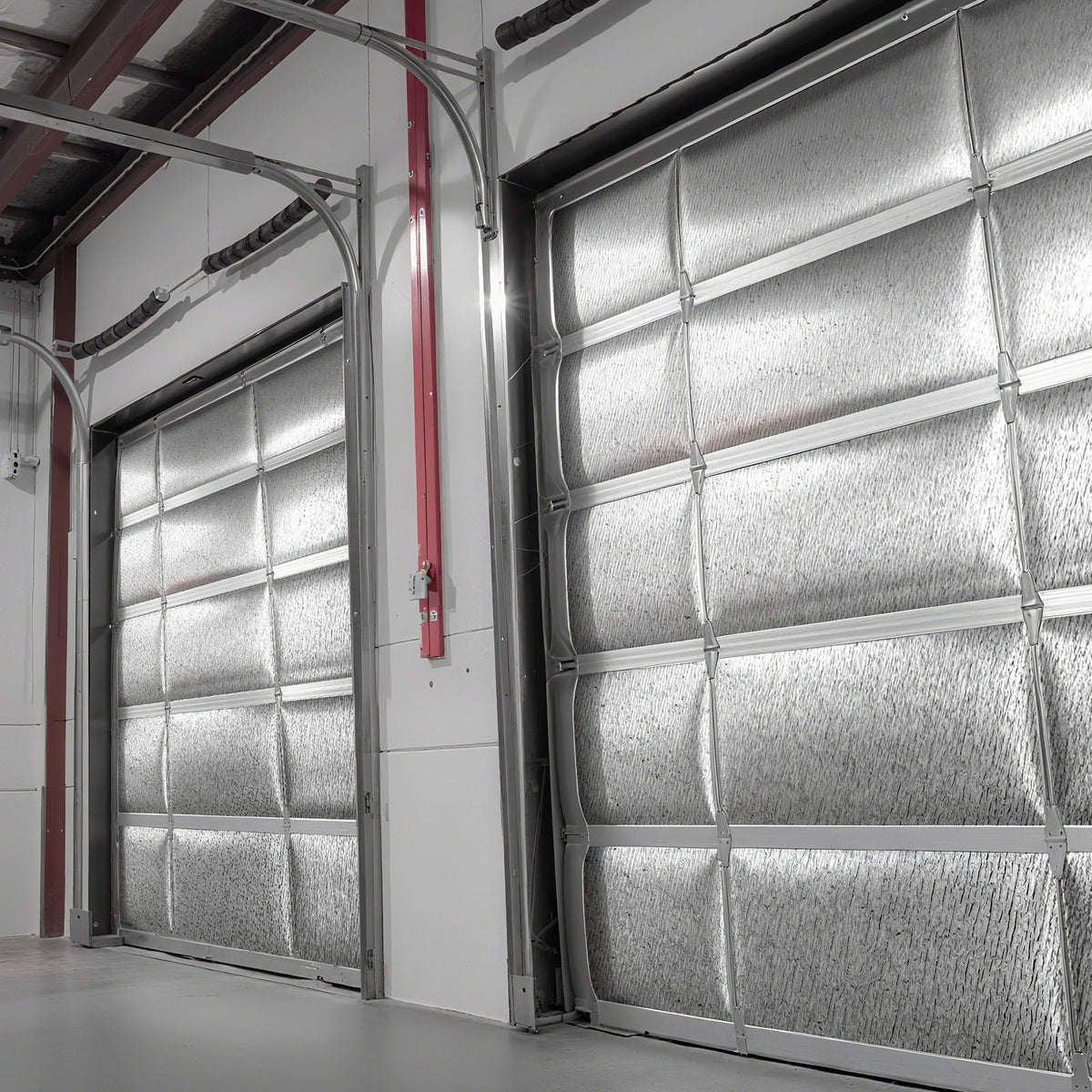 Reflective Insulation Roll, 2 Car Garage Door Thermal Insulation Kit, 6mm 5.49 m x 0.61 m, 4 Rolls Aluminum Foil EPE Foam Core Radiant Barrier, White PE Film Heat Shield for Garage Doors