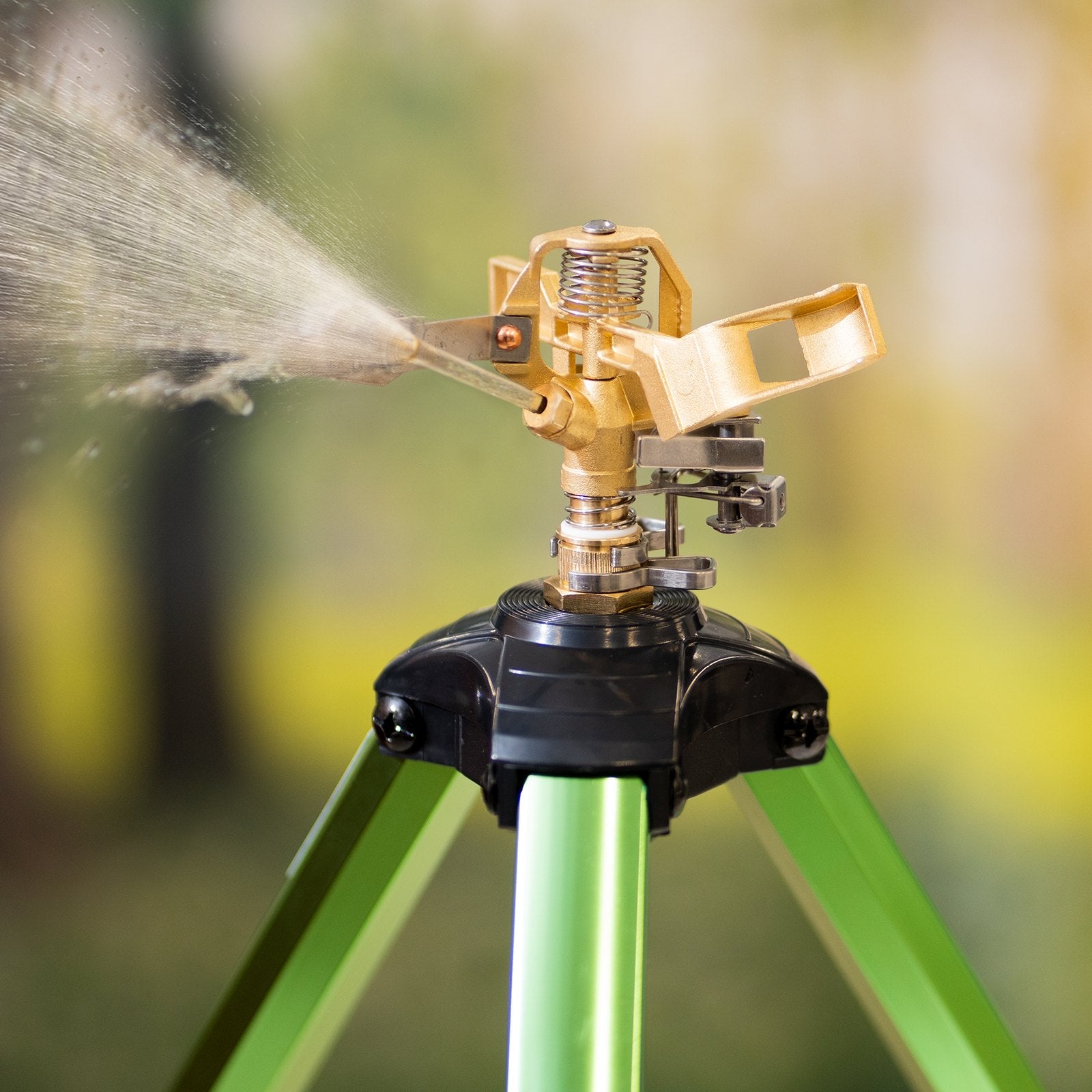 VEVOR Impact Sprinkler on Tripod Base, 2 Packs, Heavy Duty Tripod Sprinklers with Brass Head & G3/4" Connector, 360 Degree Large Area Irrigation Sprinkler, Adjustable Heights Sprinkler for Yard
