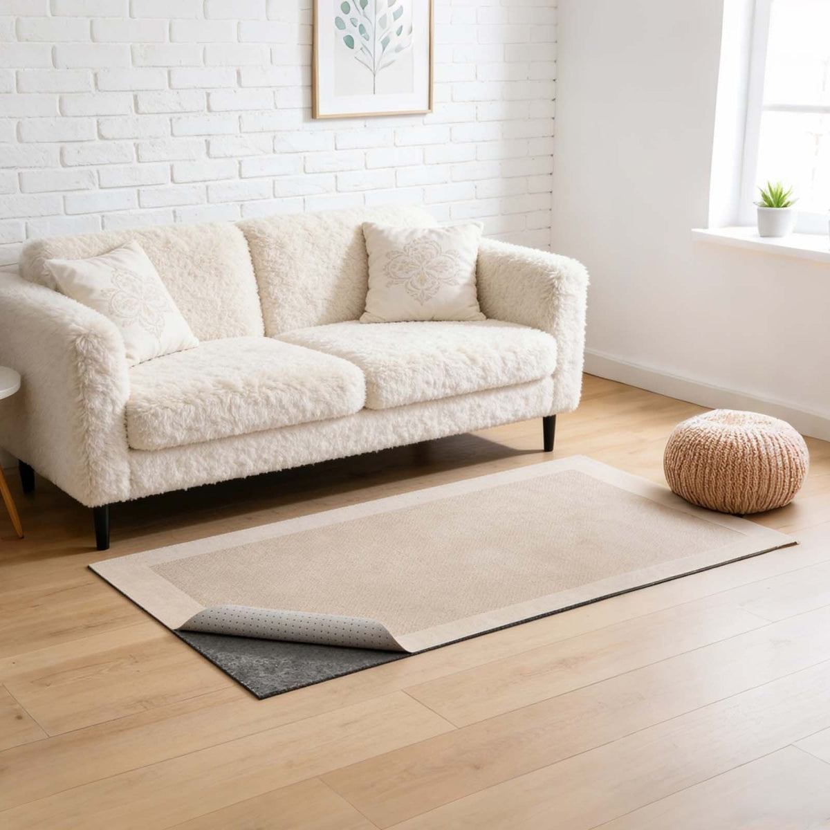 Rug Pad 0.91 x 1.52 m, Non-slip Carpet Area Pad, Rug Mat Padding with Dual Surface Felt Cushion & Rubber Gripper, Hardwood Floor Protection for All Floors, Finishes, Keeps Carpets in Place