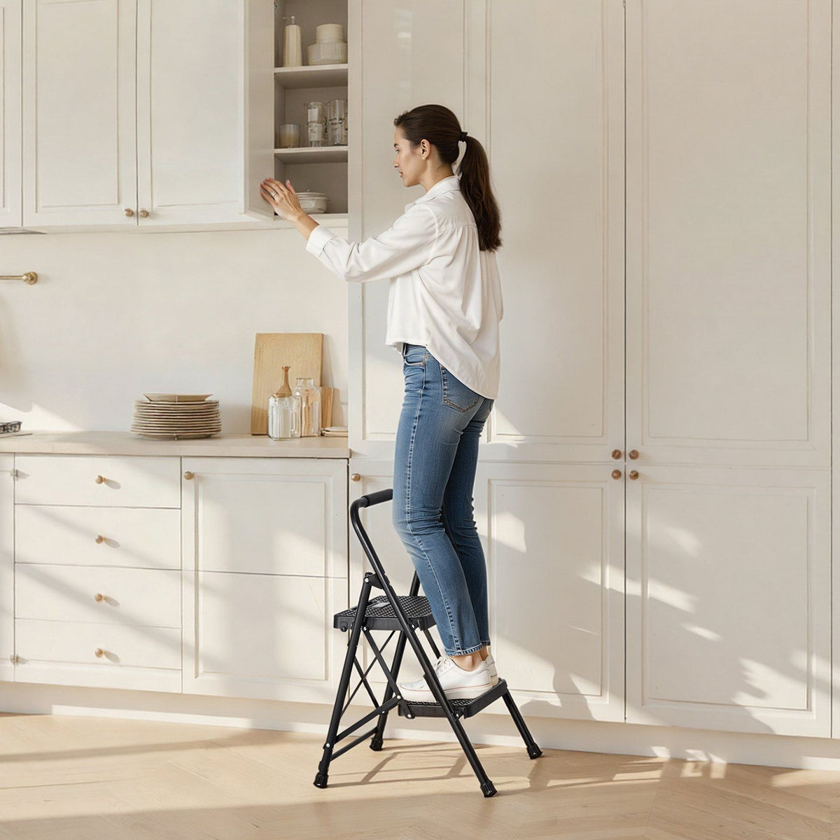 2 Step Ladder, Folding Step Stool with Wide Anti-Slip Pedal and Comfort Handgrip, Lightweight 272 kg Capacity Portable Steel Ladder, Multi-Use for Kitchen, Home, Household and Office, Black