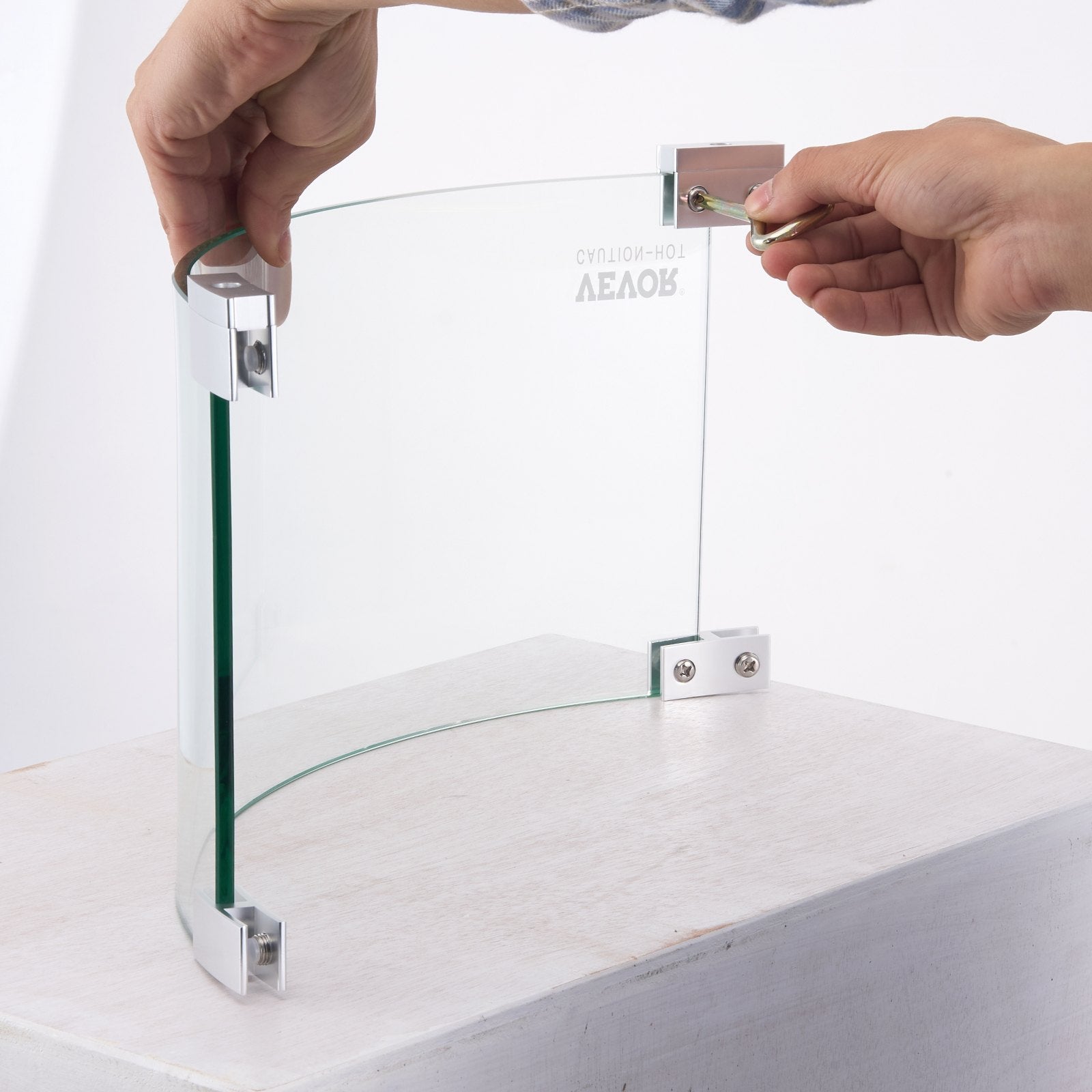 VEVOR Fire Pit Wind Guard, 26 x 26 x 6 Inch Glass Flame Guard, Round Glass Shield, 1/4-Inch Thick Fire Table, Clear Tempered Glass Flame Guard, Steady Feet Tree Pit Guard for Propane, Gas, Outdoor