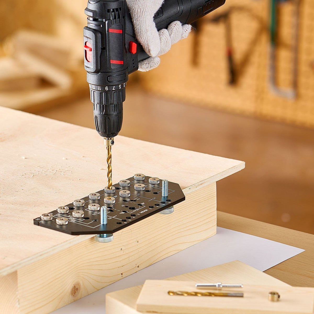 Shelf Pin Jig and Hinge Jig Two-in-One, Aluminum Alloy Cabinet Hardware Hole Drilling Template with 6.4 and 4.8 mm Drill Bits, for Cabinet Doors Bookshelves Wardrobes Woodworking and DIY