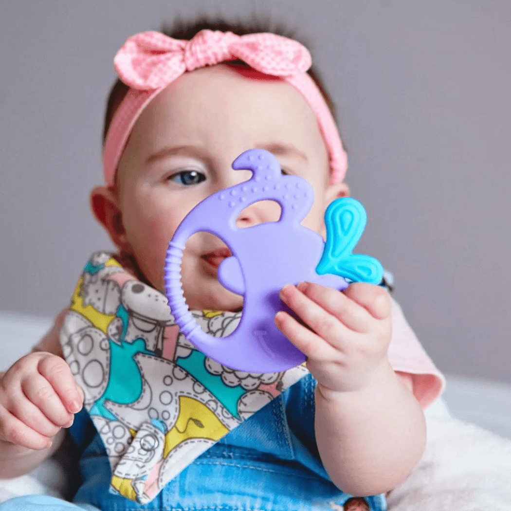 Marcus & Marcus- Sensory Silicone Teether Ollie the Elephant green-1910112445716893701