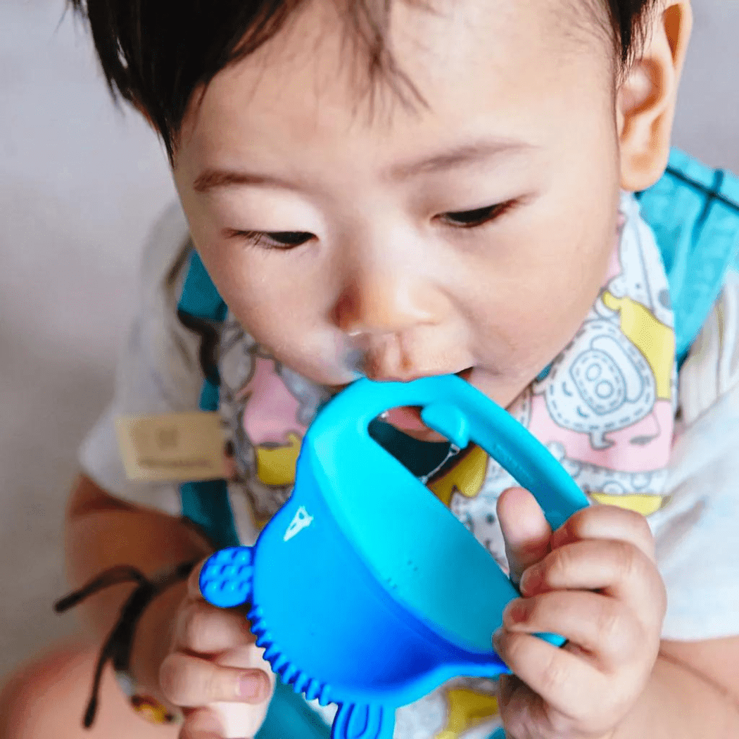 Marcus & Marcus- Sensory Silicone Teether Willo the Whale-Purple-1910112446111158274