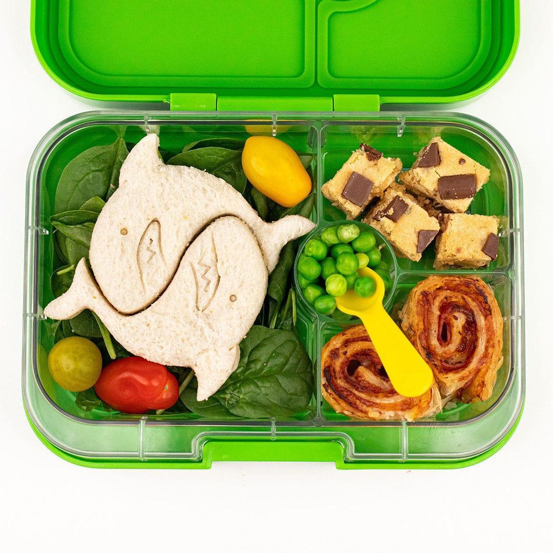 MONTII.CO Lunch Punch Sandwich Cutters | Shark-1954803119321911301