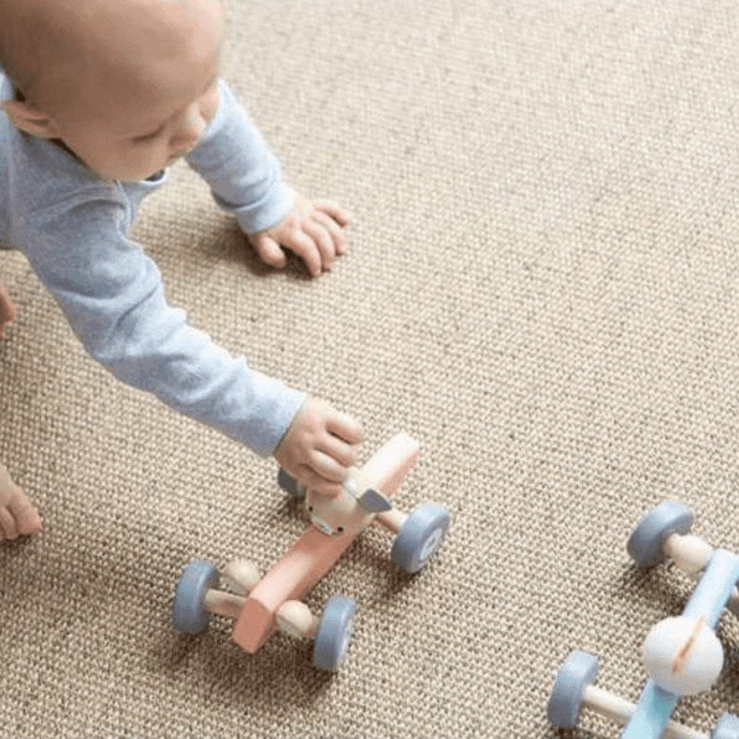 Plan Toys Chicken Racing Car-1954803100904722436