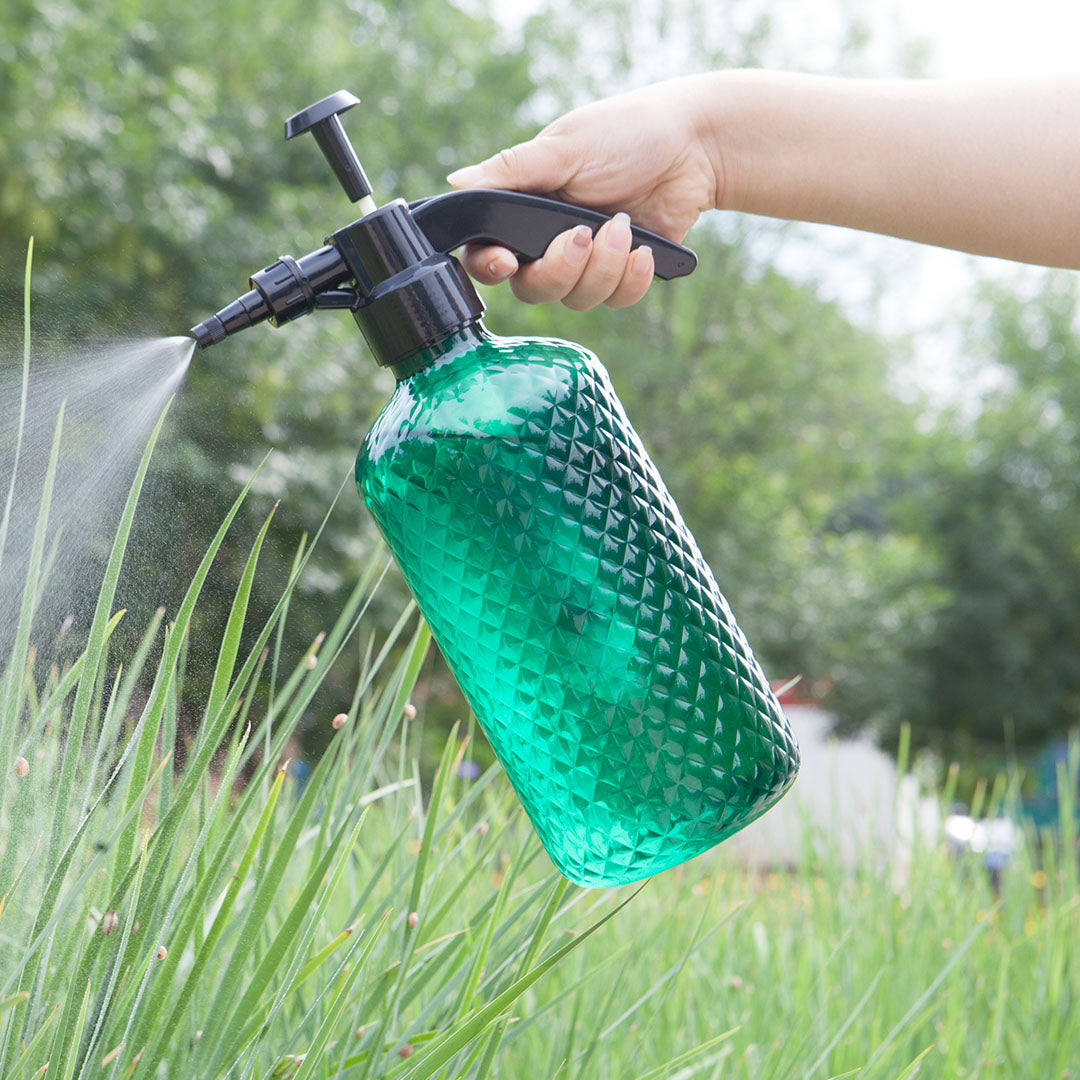 2X 2 Liter Mist Water Spray Bottle Hand Held Pressure Adjustable Nozzle with Top Pump Indoor Outdoor Gardening