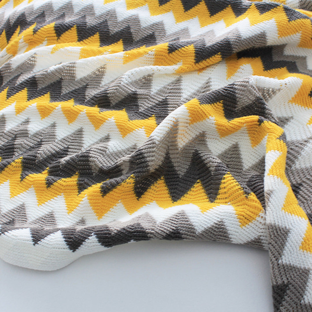170cm Yellow Zigzag Striped Throw Blanket Acrylic Wave Knitted Fringed Woven Cover Couch Bed Sofa Home Decor