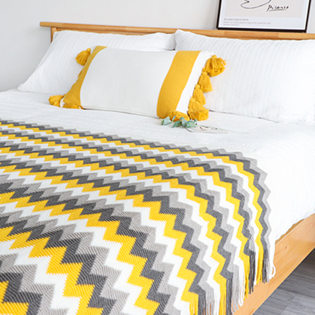 220cm Yellow Zigzag Striped Throw Blanket Acrylic Wave Knitted Fringed Woven Cover Couch Bed Sofa Home Decor