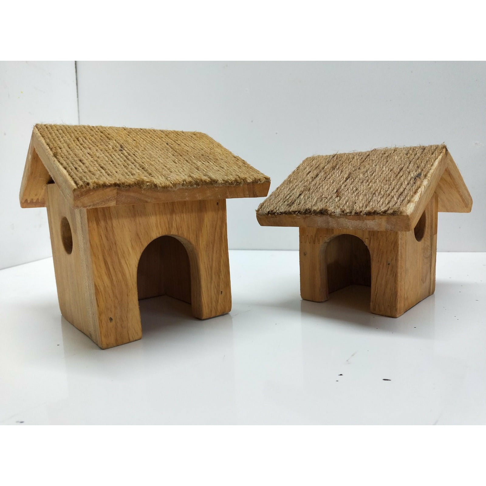 Wooden Cottage set of 2