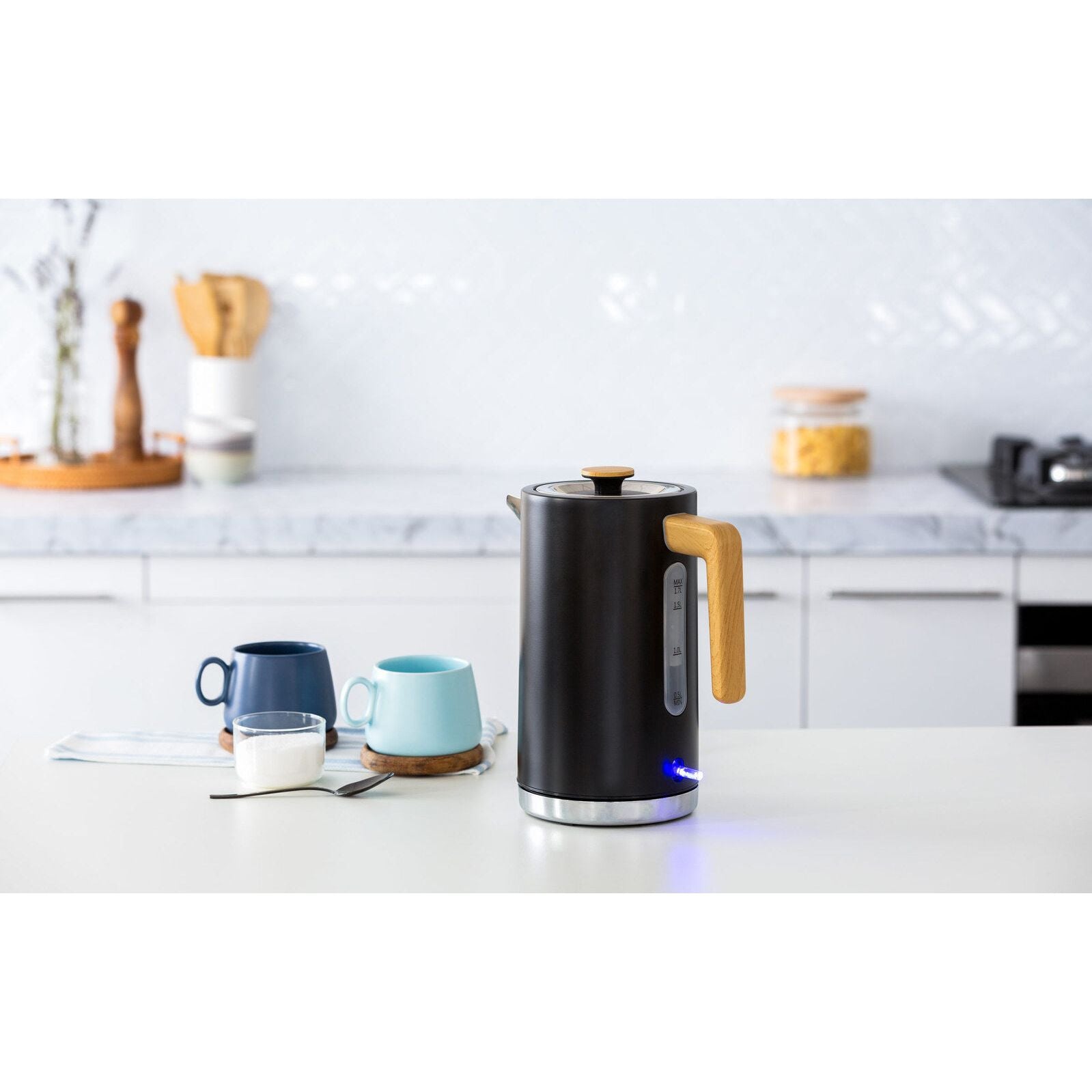 1.7L Kitchen Kettle and 2-Slice Bread Toaster Set in Black with Wood Accents