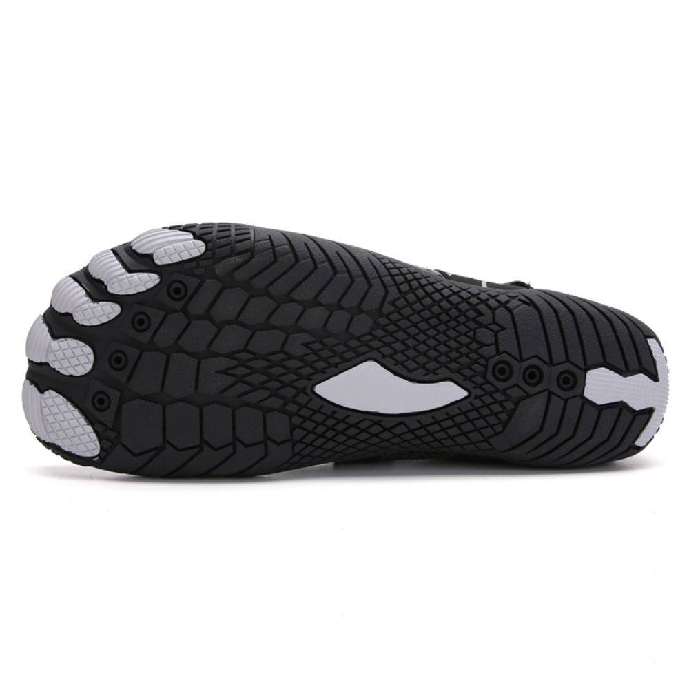 Men Women Water Shoes Barefoot Quick Dry Aqua Sports Shoes - Black Size EU47 = US12