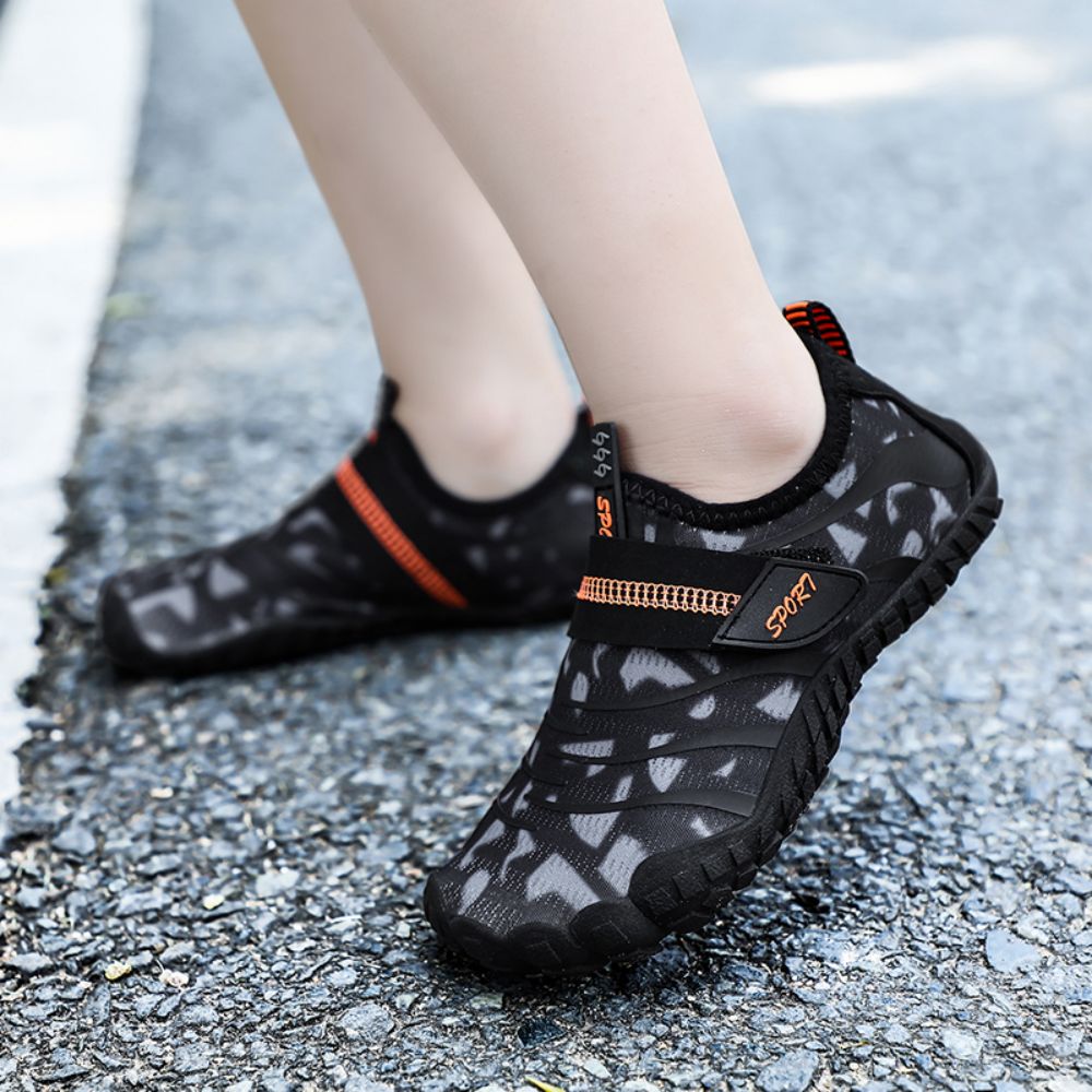 Kids Water Shoes Barefoot Quick Dry Aqua Sports Shoes Boys Girls (Pattern Printed) - Black Size Bigkid US5.5 = EU37