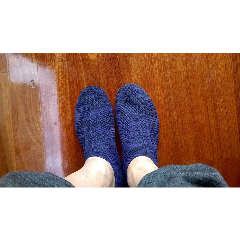 XtremeKinetic Minimal training shoes blue/black size  US WOMEN(6.5-7) US MAN(5-6)   EURO SIZE 37-38