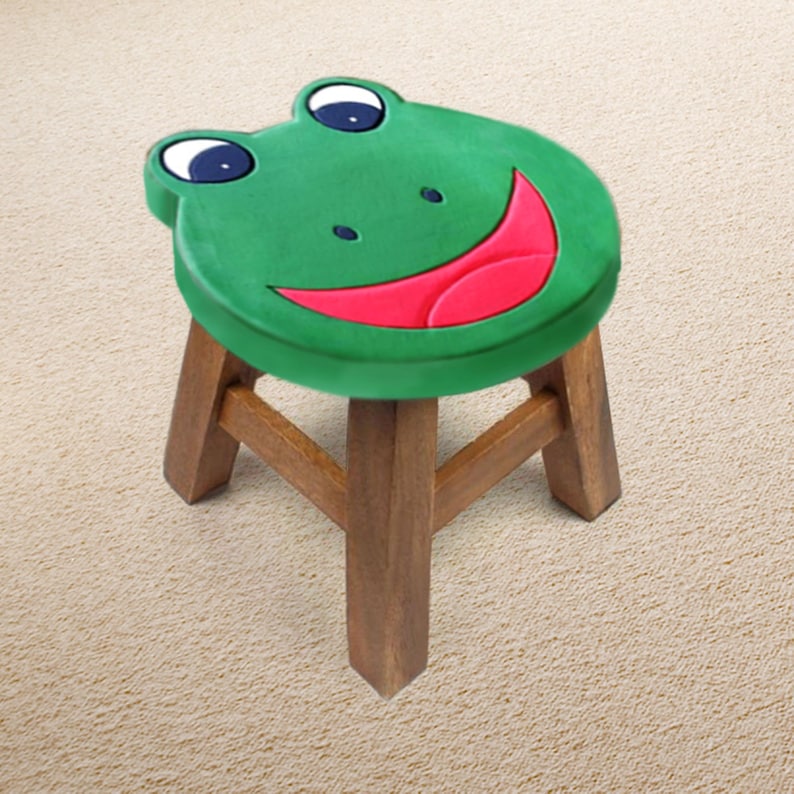 Children&#39;s Chair Stool Wooden Frog Face Theme