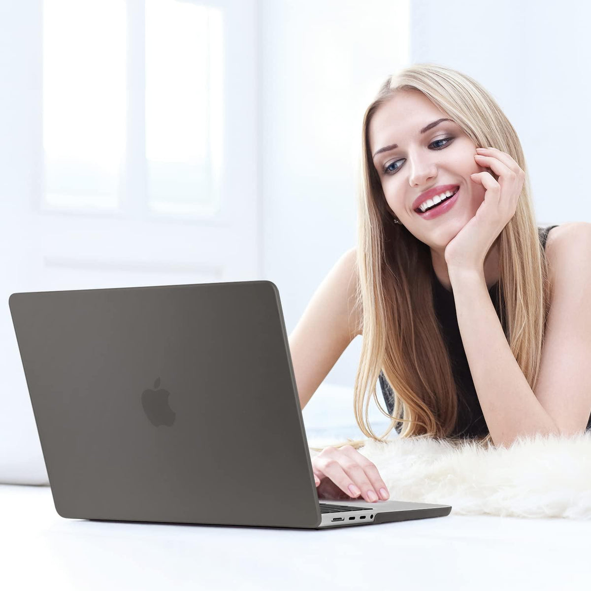 Suitable for  MacBook Pro 16 inch Case 2023 2022 2021 M2 A2780 A2485 M1 Pro/Max Hard Shell Case Keyboard Cover Grey