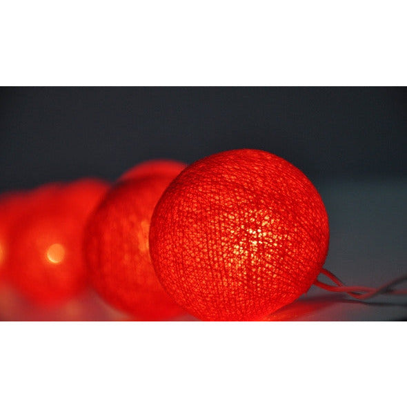 1 Set of 20 LED Red 5cm Cotton Ball Battery Powered String Lights Christmas Gift Home Wedding Party Bedroom Decoration Outdoor Indoor Table Centrepiece