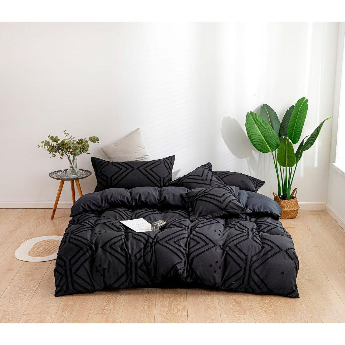 Tufted Textured Jacquard Super King Size Black Duvet Doona Quilt Cover Set