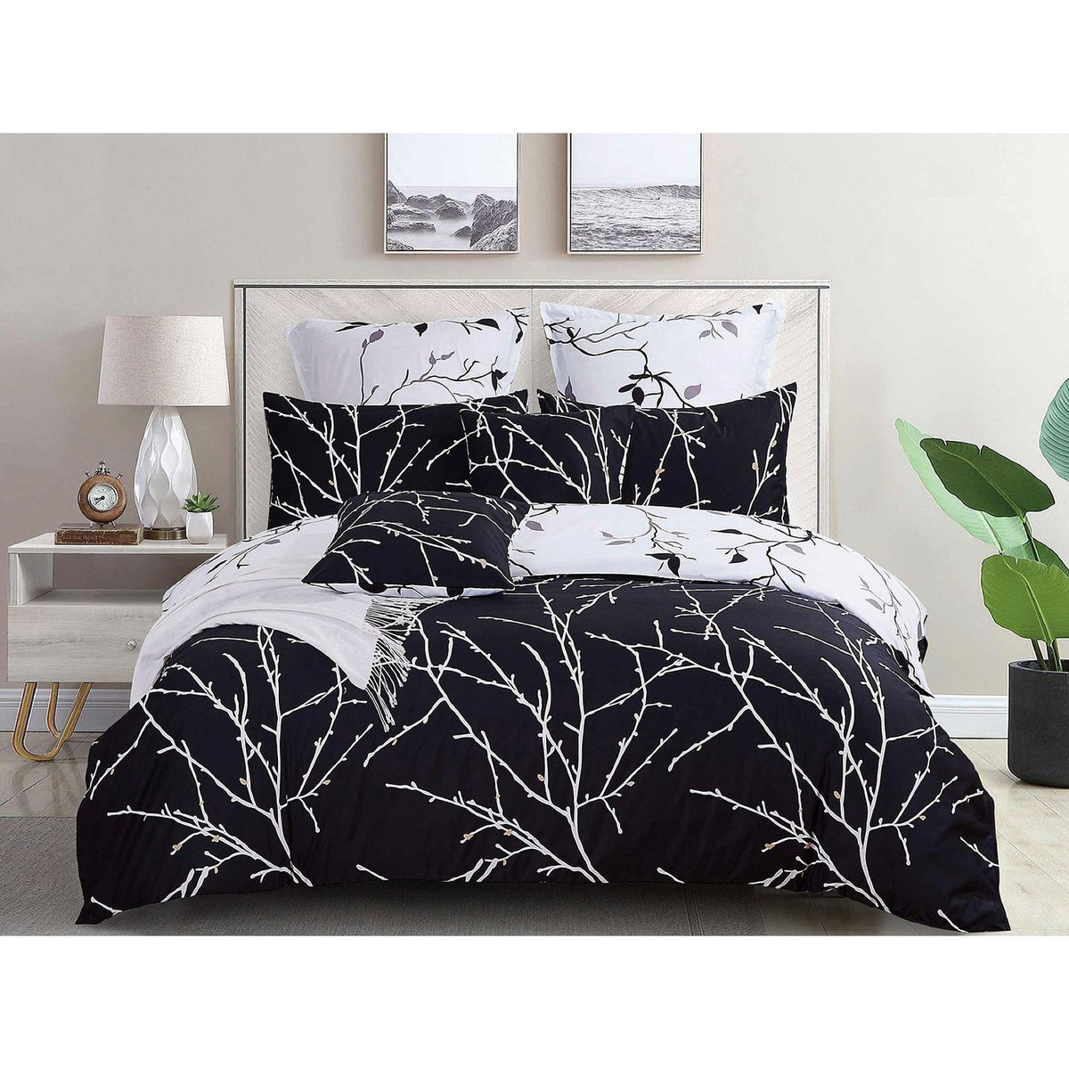 Tree Reversible Queen Size Bed Quilt/Doona/Duvet Cover Set Black