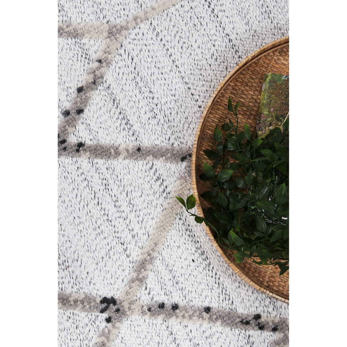 ares-02-cream-grey