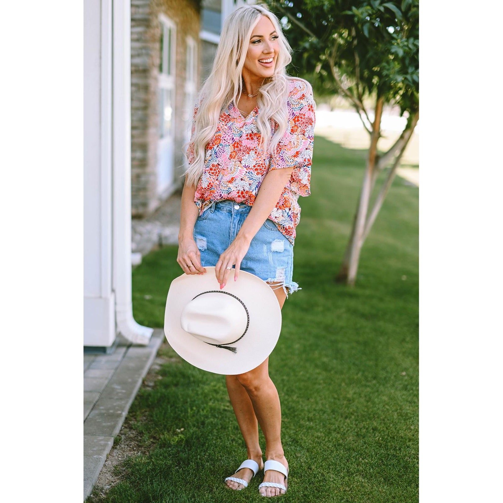 Azura Exchange Gorgeous Floral V-Neck Blouse - XL