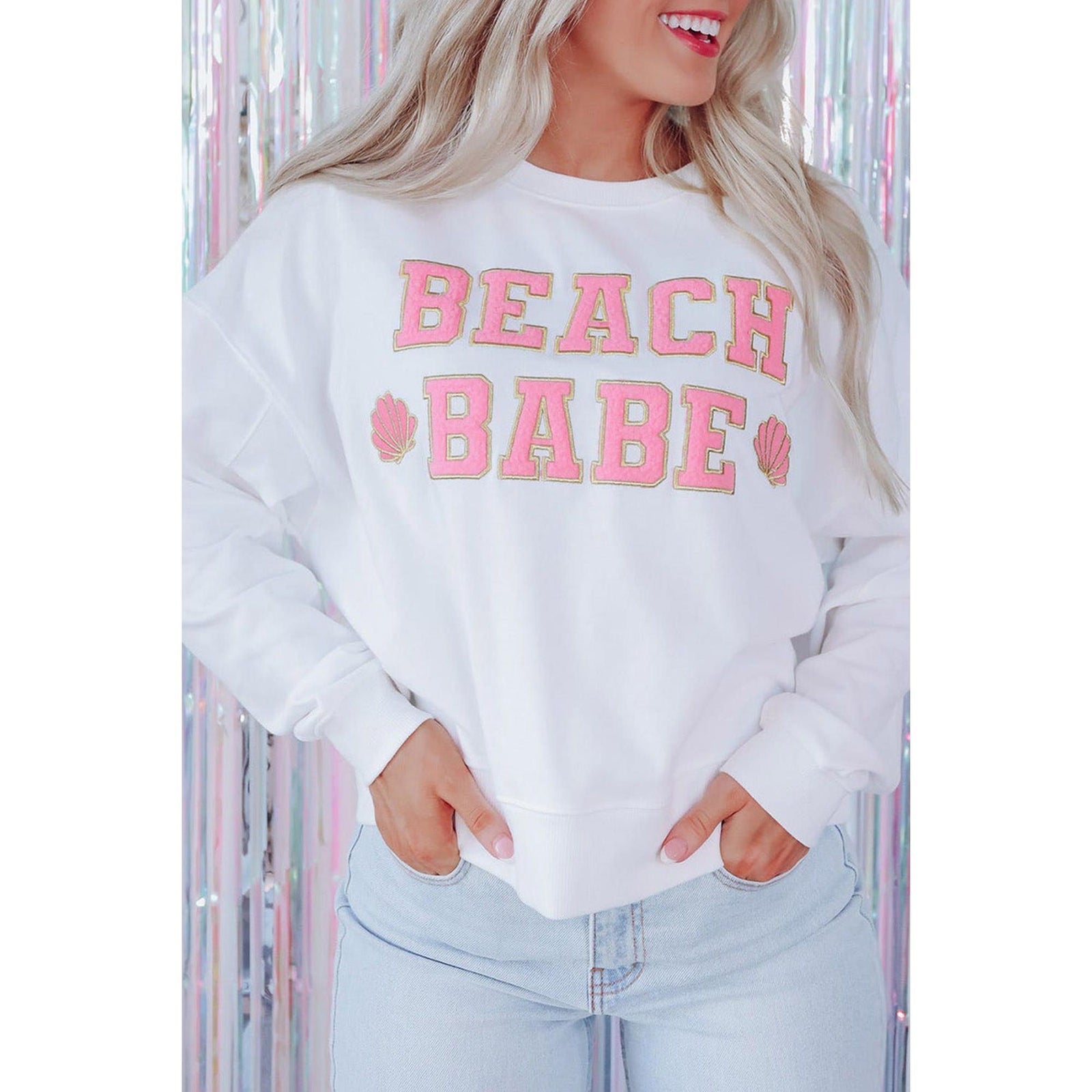 Azura Exchange BEACH BABE Slogan Graphic Sweatshirt - M