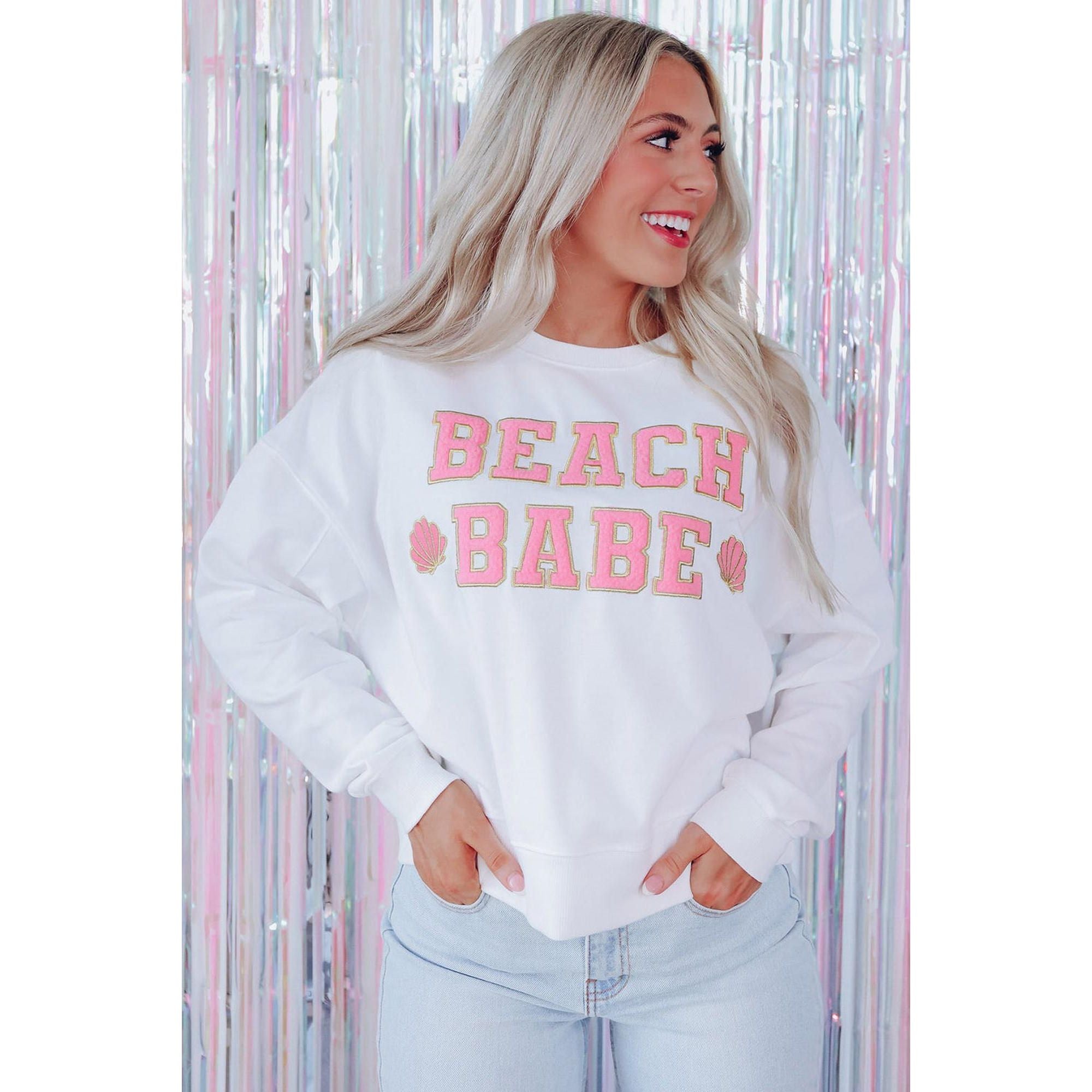 Azura Exchange BEACH BABE Slogan Graphic Sweatshirt - M