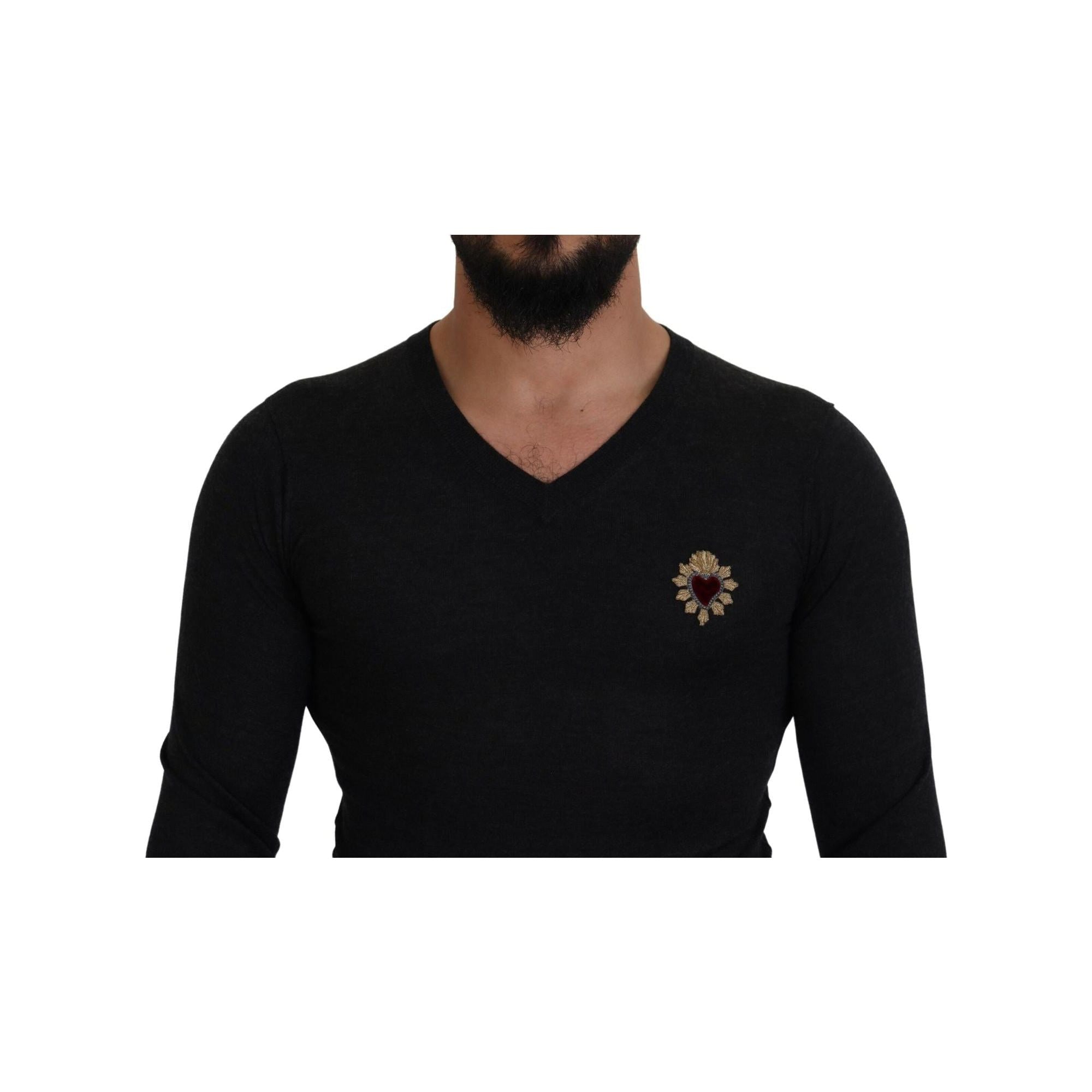 Stunning Dolce &amp; Gabbana V-Neck Sweater with Heart Embroidery 44 IT Men